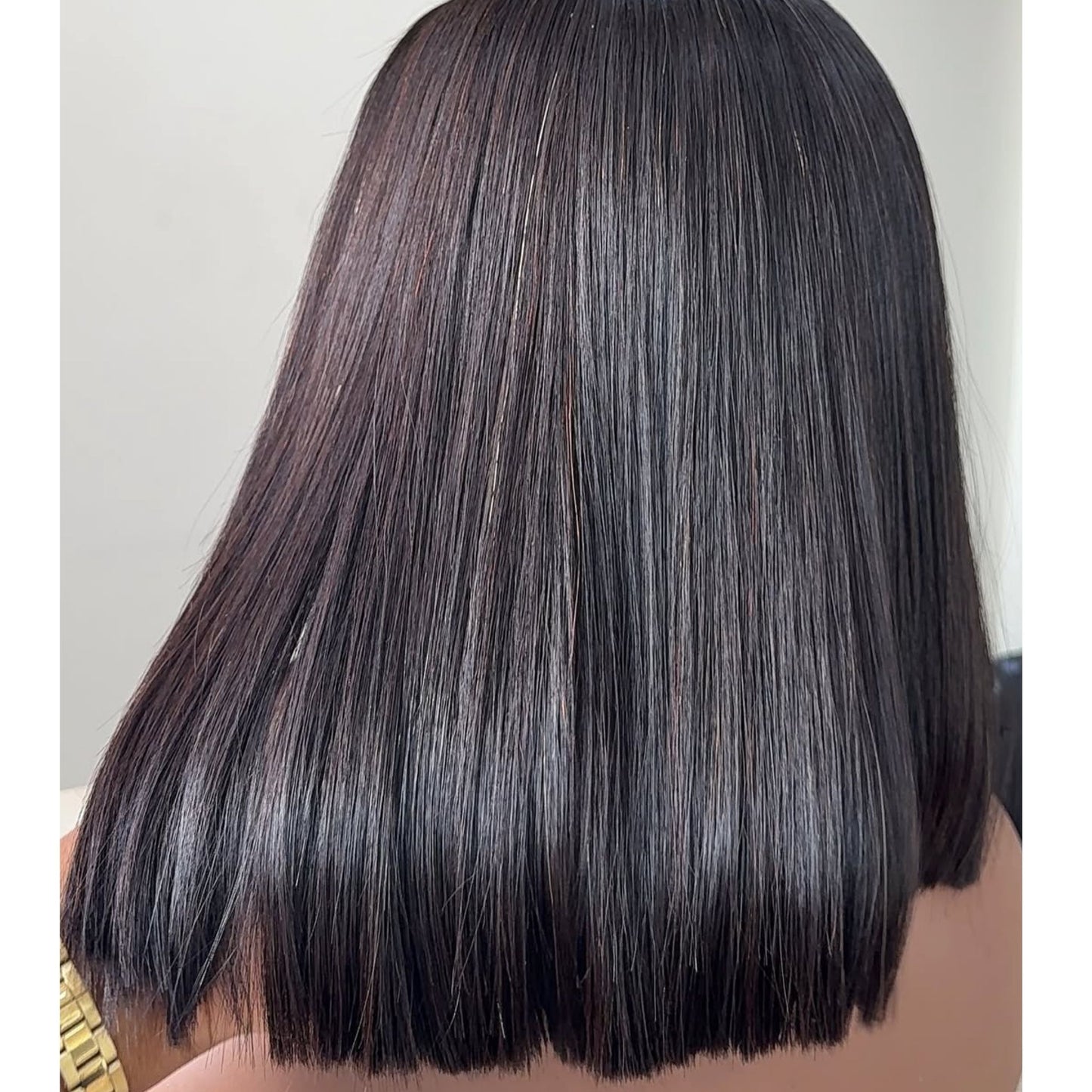 Peluca castaña recta estilo clásico en pelo humano con frontal HD 13x6