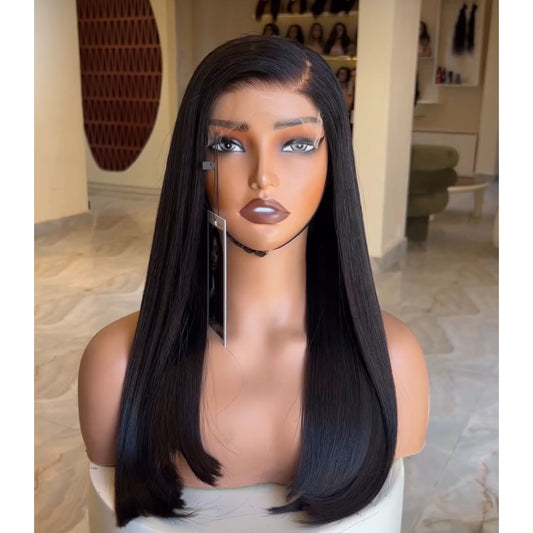 Peluca de pelo natural negra voluminosa corte bob media melena con puntas rectas, estilo premium y realista.
